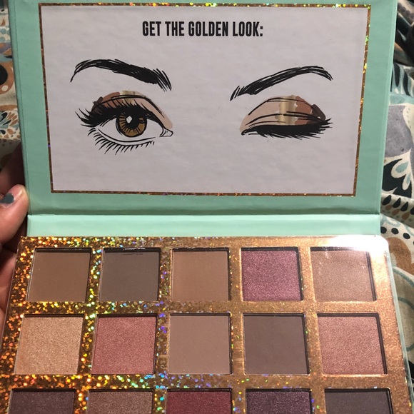 Eyeshadow - Picture 2 of 2